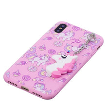 Cargar imagen en el visor de la galería, Funda para iPhone - Unicornio con llavero rosa
