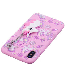 Cargar imagen en el visor de la galería, Funda para iPhone - Unicornio con llavero rosa
